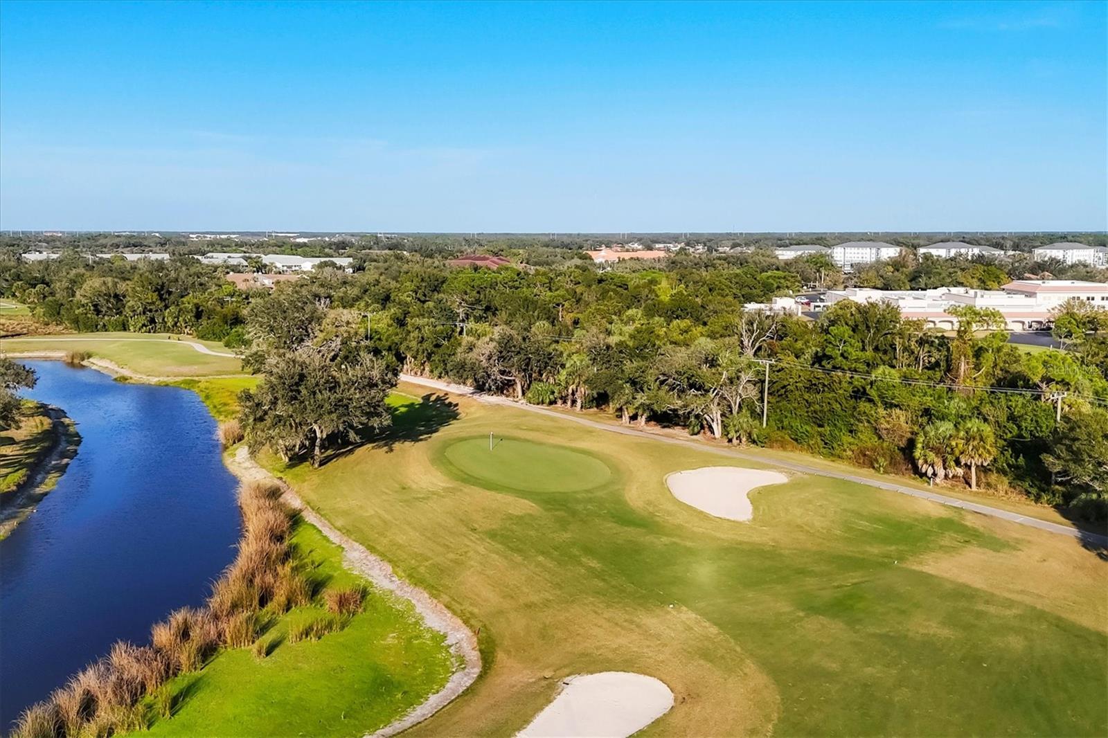 PELICAN POINTE GOLF & COUNTRY CLUB - Residential