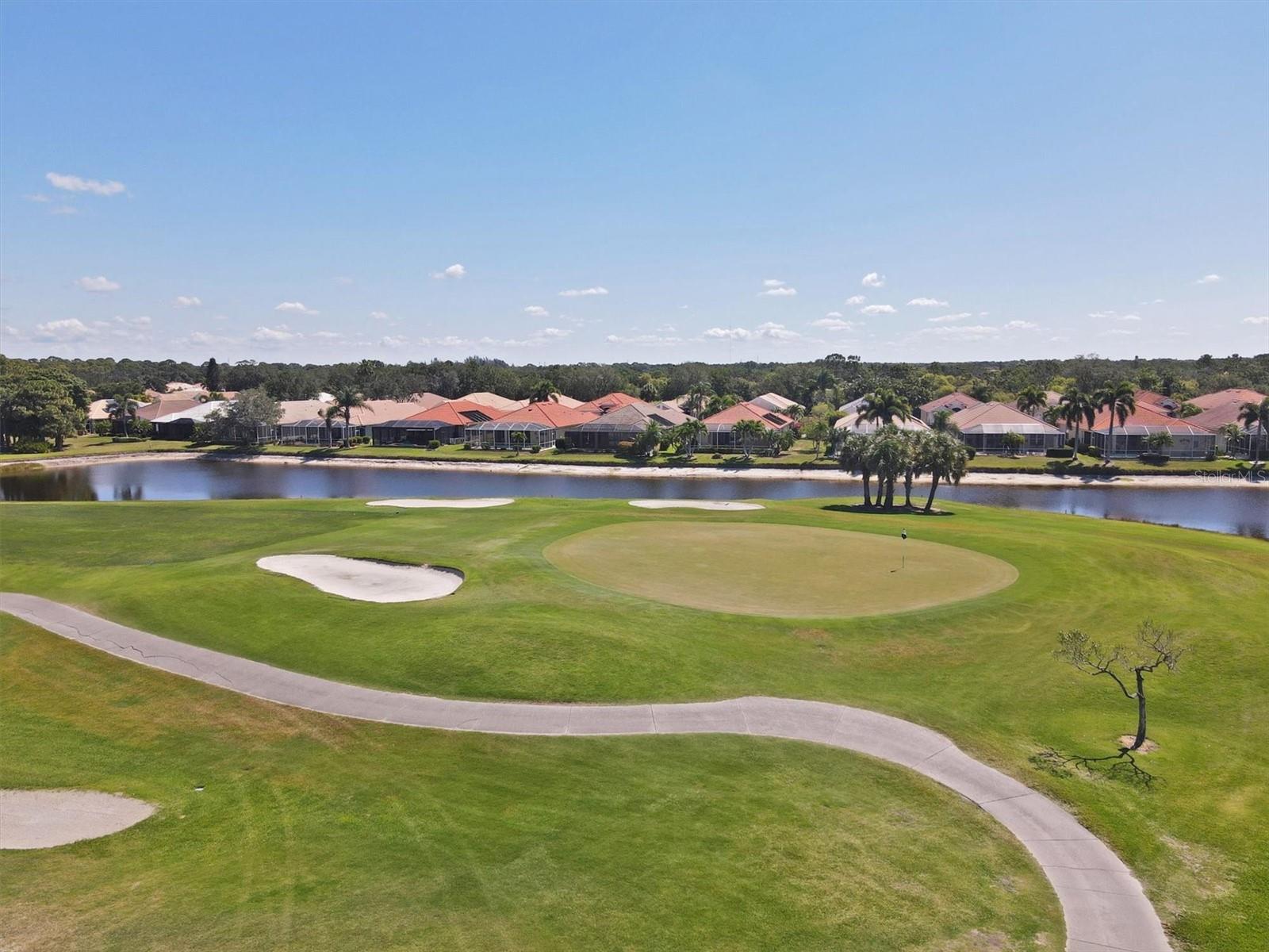 PELICAN POINTE GOLF & COUNTRY CLUB - Residential