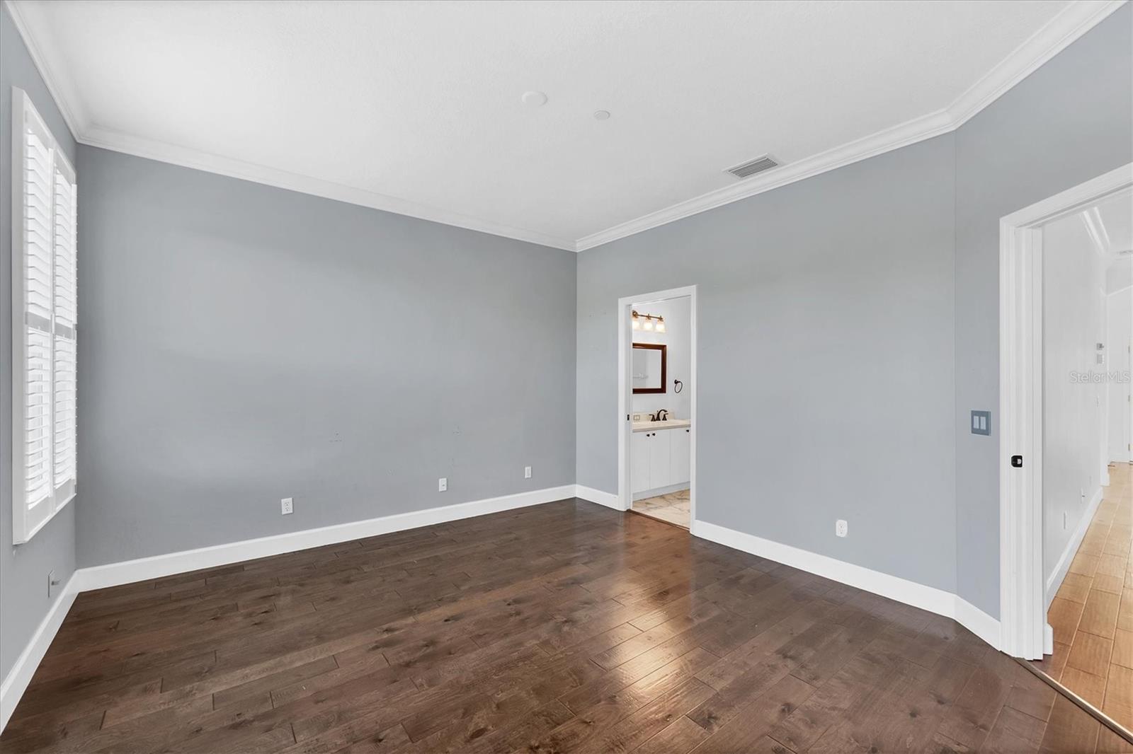 PELICAN POINTE GOLF & COUNTRY CLUB - Residential