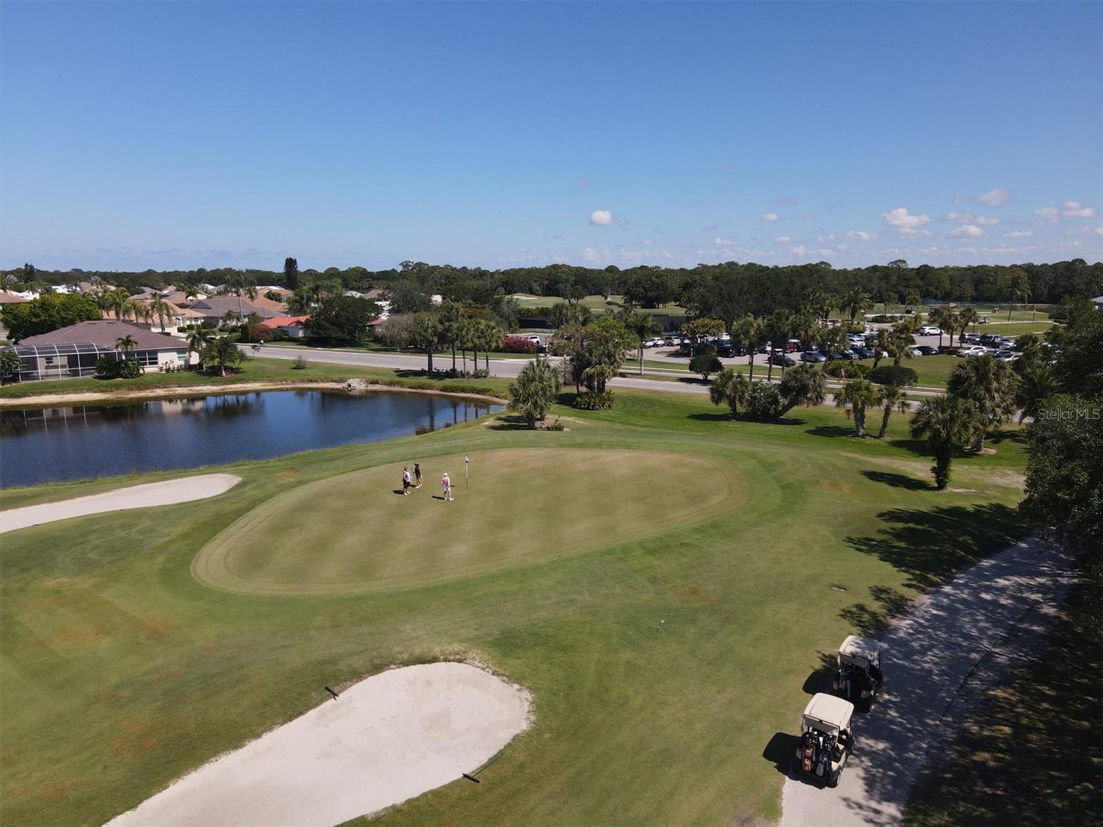 PELICAN POINTE GOLF & COUNTRY CLUB - Residential