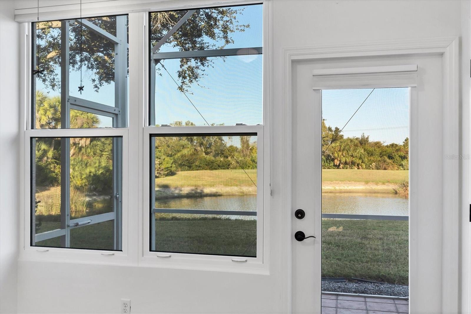 PELICAN POINTE GOLF & COUNTRY CLUB - Residential