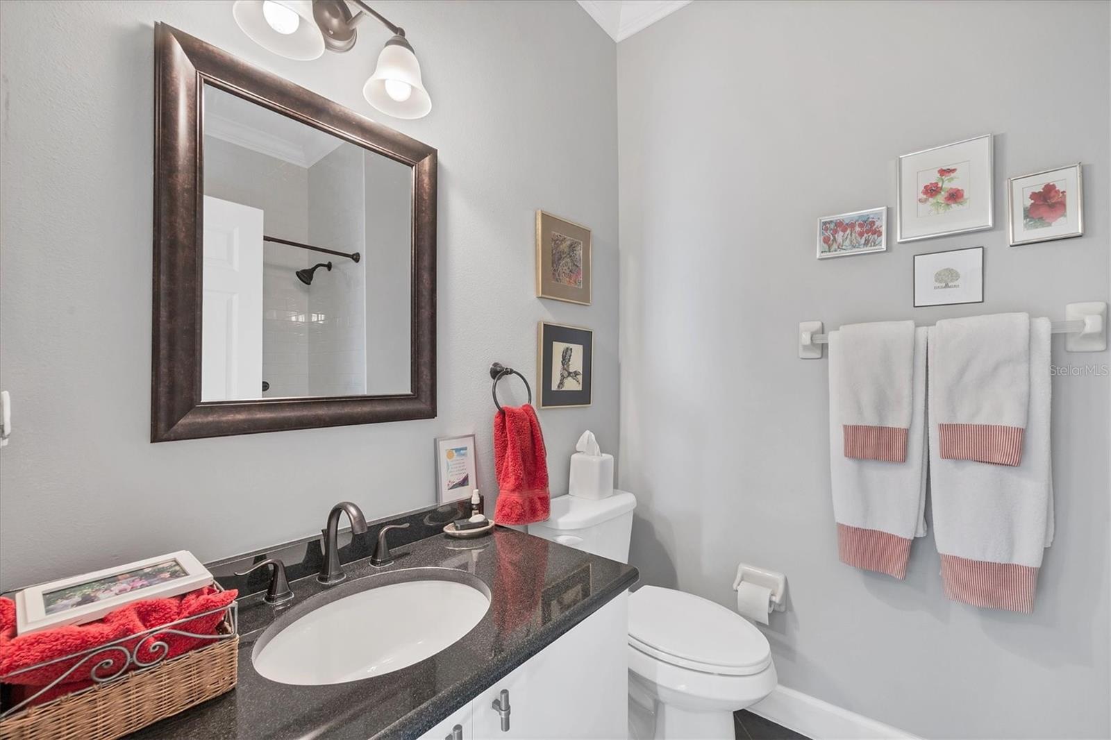 PELICAN POINTE GOLF & COUNTRY CLUB - Residential