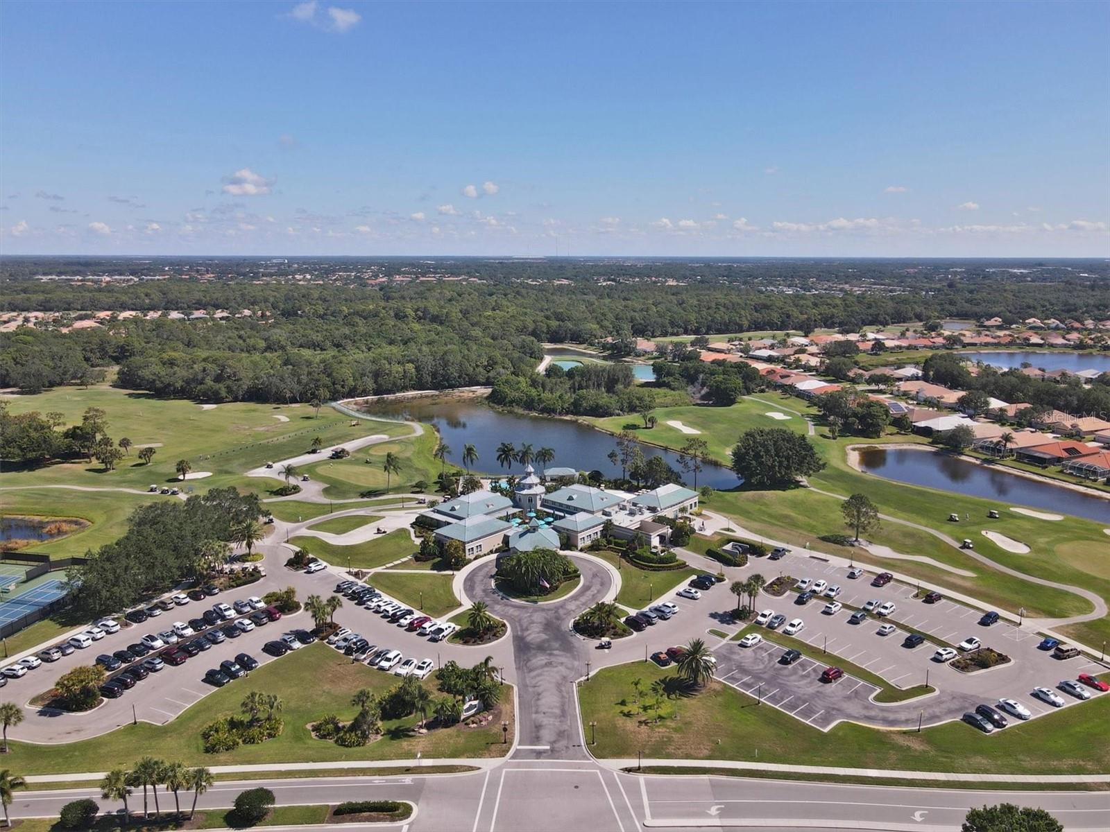 PELICAN POINTE GOLF & COUNTRY CLUB - Residential