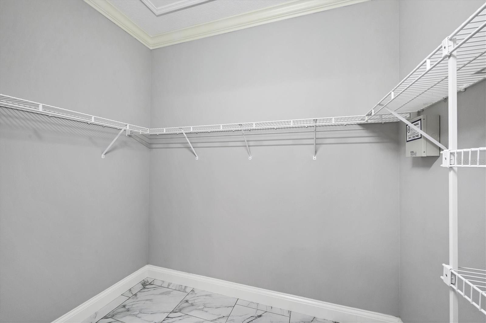 PELICAN POINTE GOLF & COUNTRY CLUB - Residential