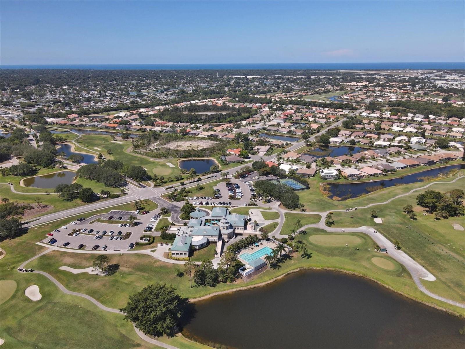 PELICAN POINTE GOLF & COUNTRY CLUB - Residential