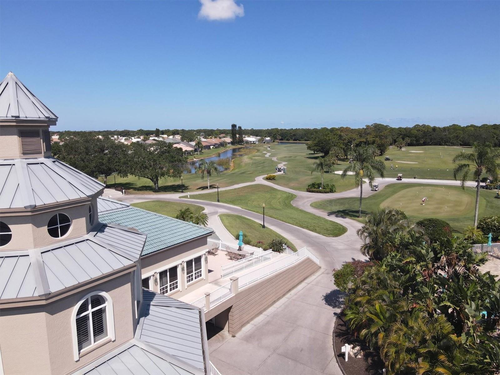 PELICAN POINTE GOLF & COUNTRY CLUB - Residential