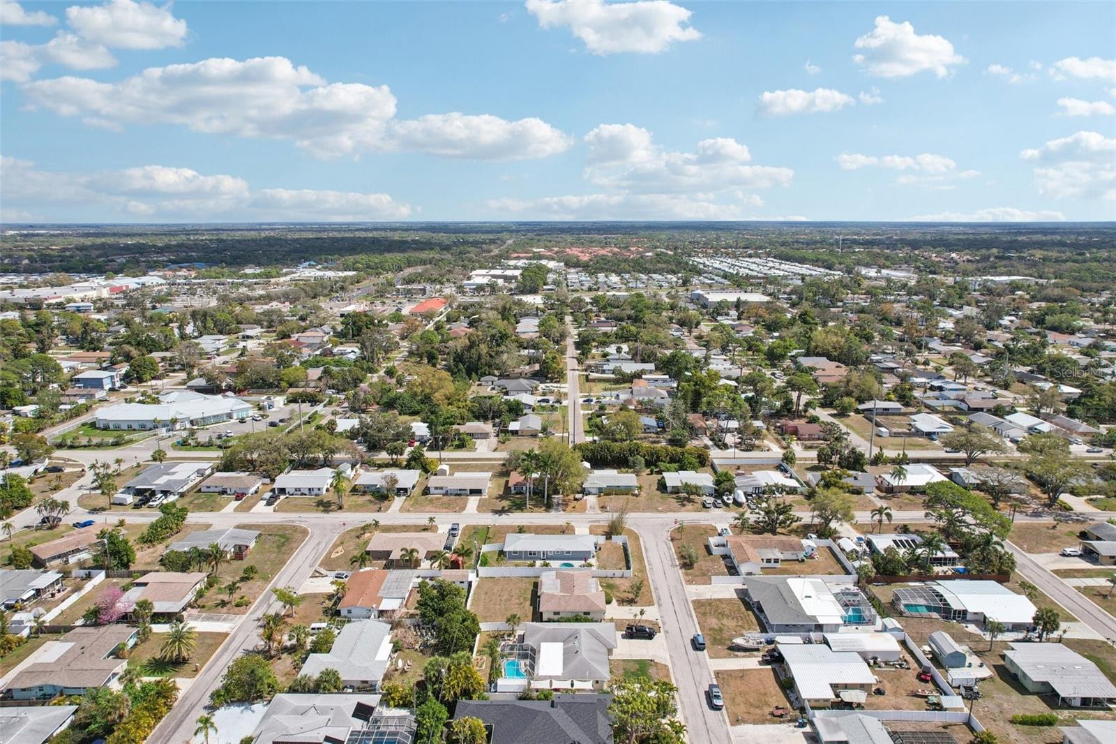 TROPICAL SHORES - Residential