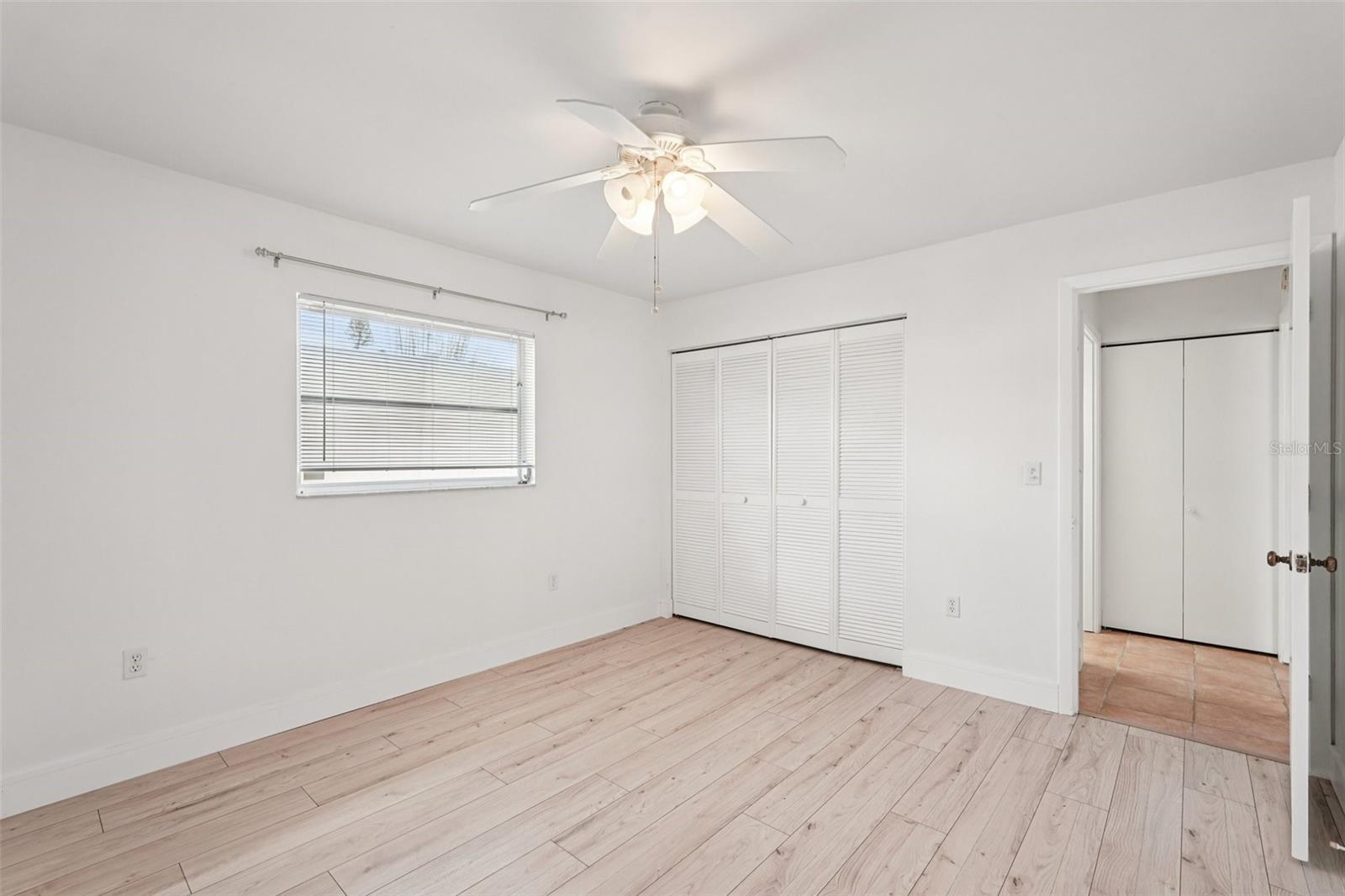 TROPICAL SHORES - Residential