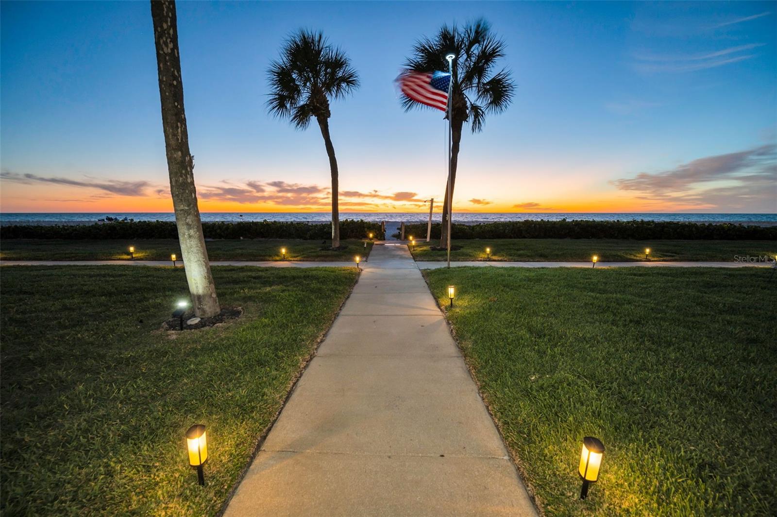 TORTUGAS DE MAR CONDO BLDG B APT 204B - Residential
