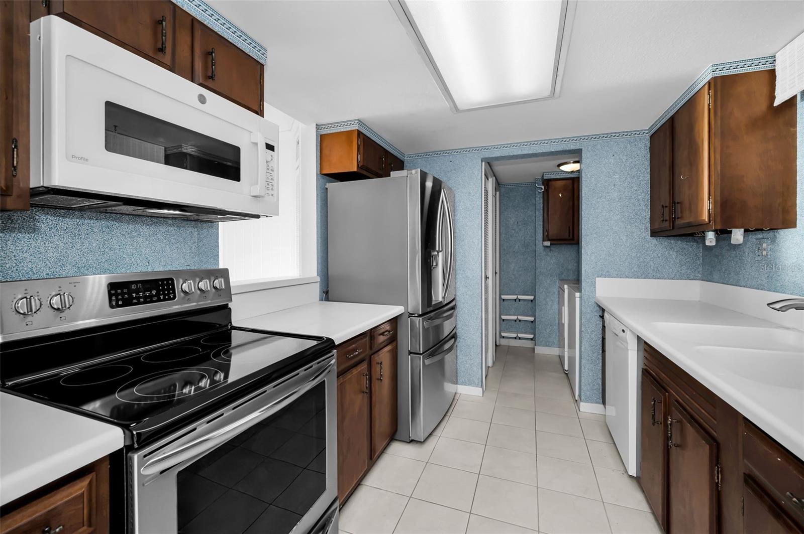 TORTUGAS DE MAR CONDO BLDG B APT 204B - Residential