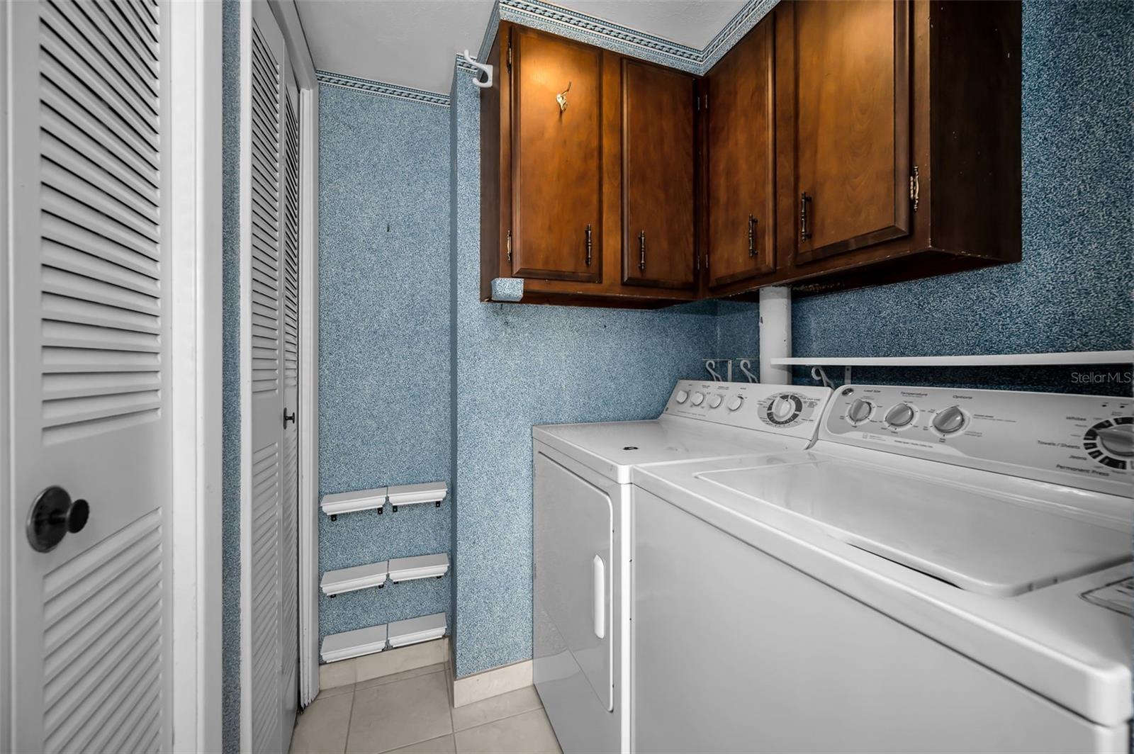 TORTUGAS DE MAR CONDO BLDG B APT 204B - Residential