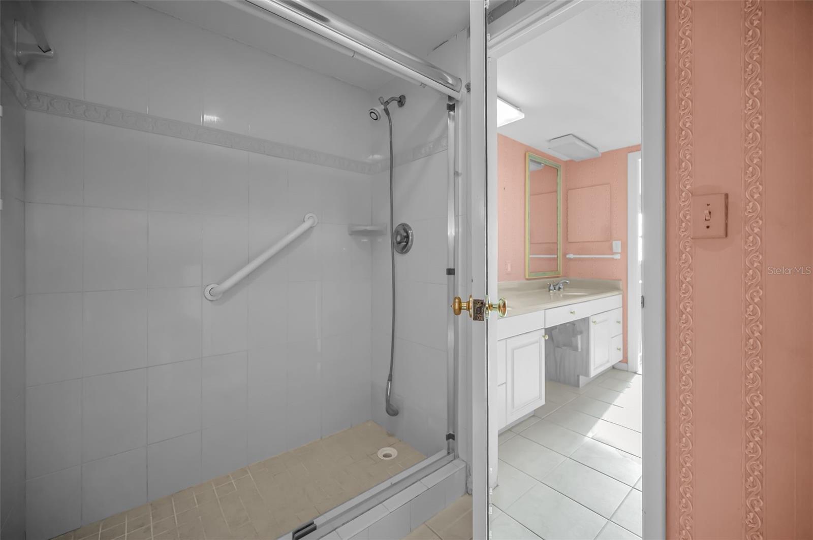 TORTUGAS DE MAR CONDO BLDG B APT 204B - Residential