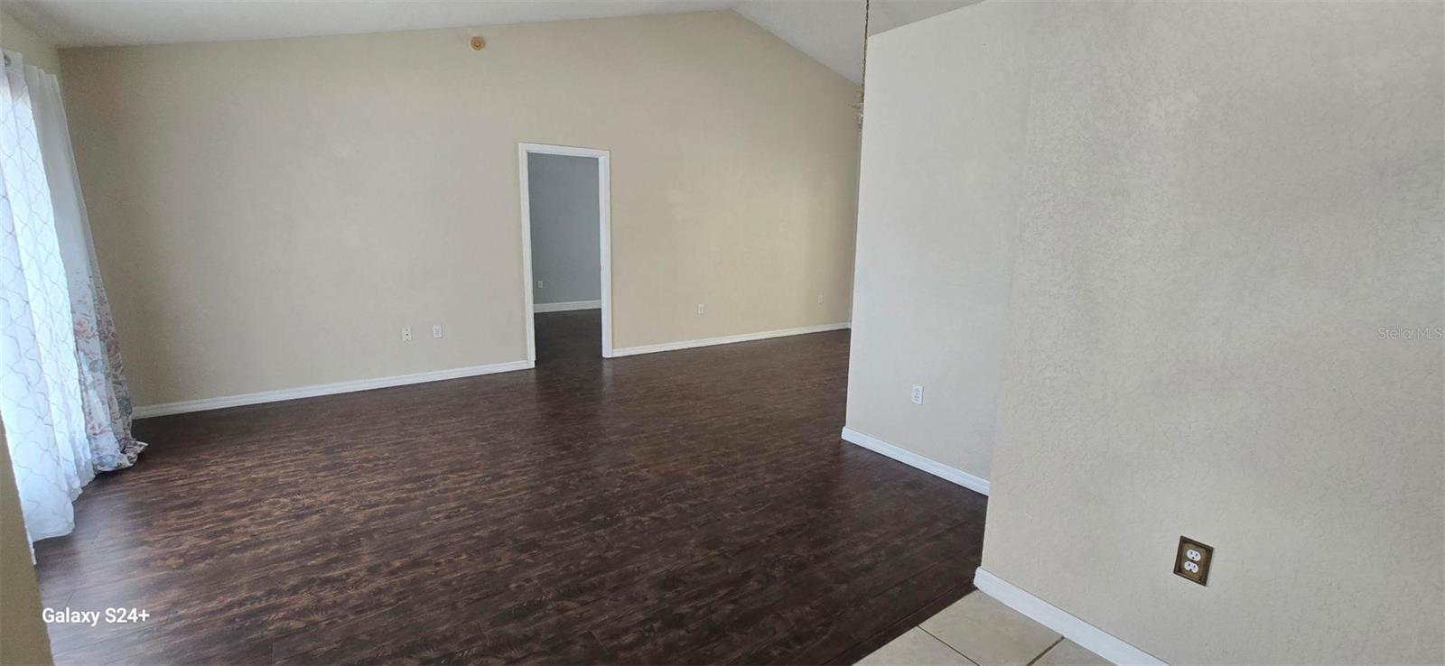 SILVER BEND - Residential