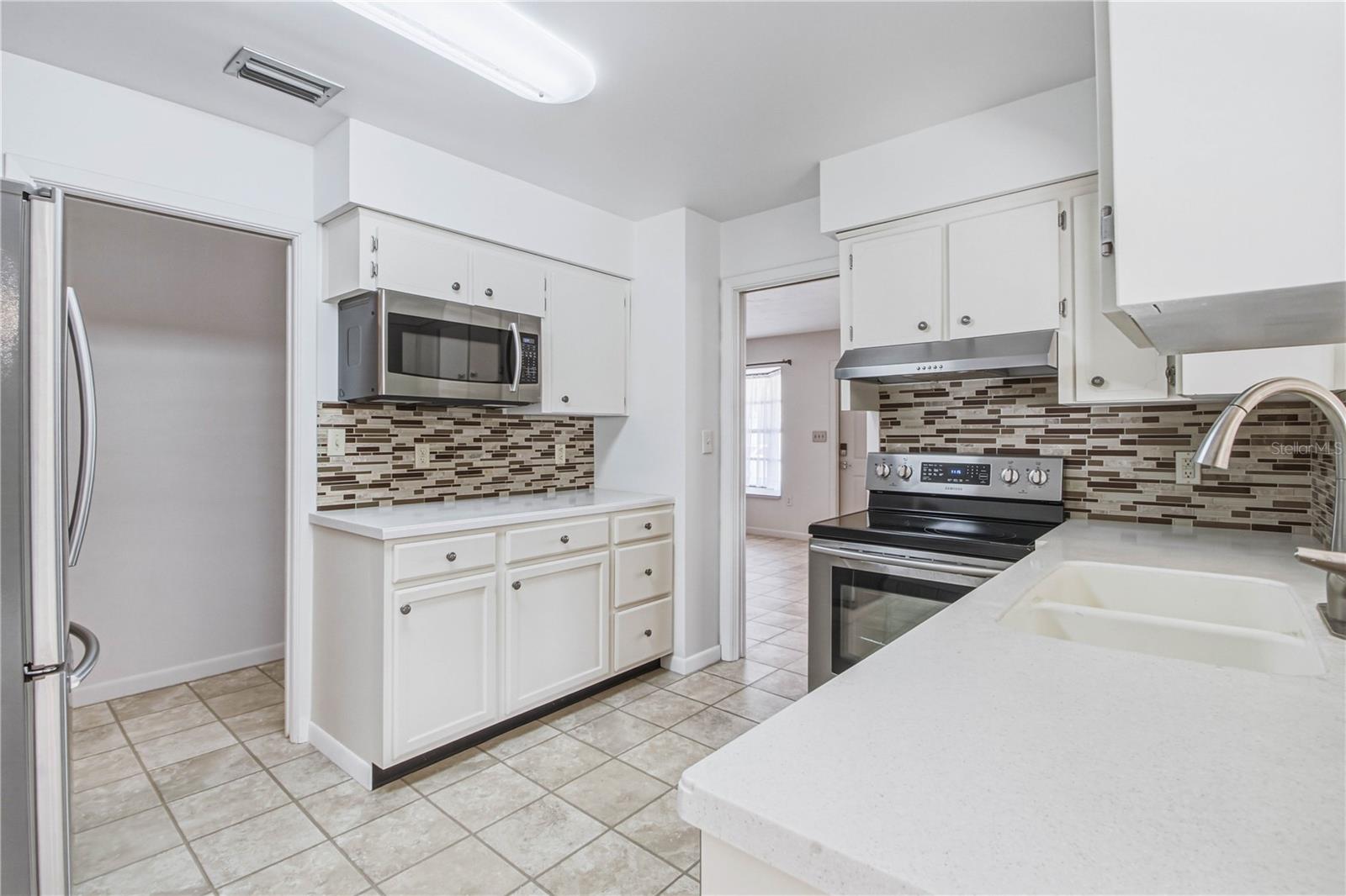 HI-RIDGE ESTATES 1ST ADD - Residential