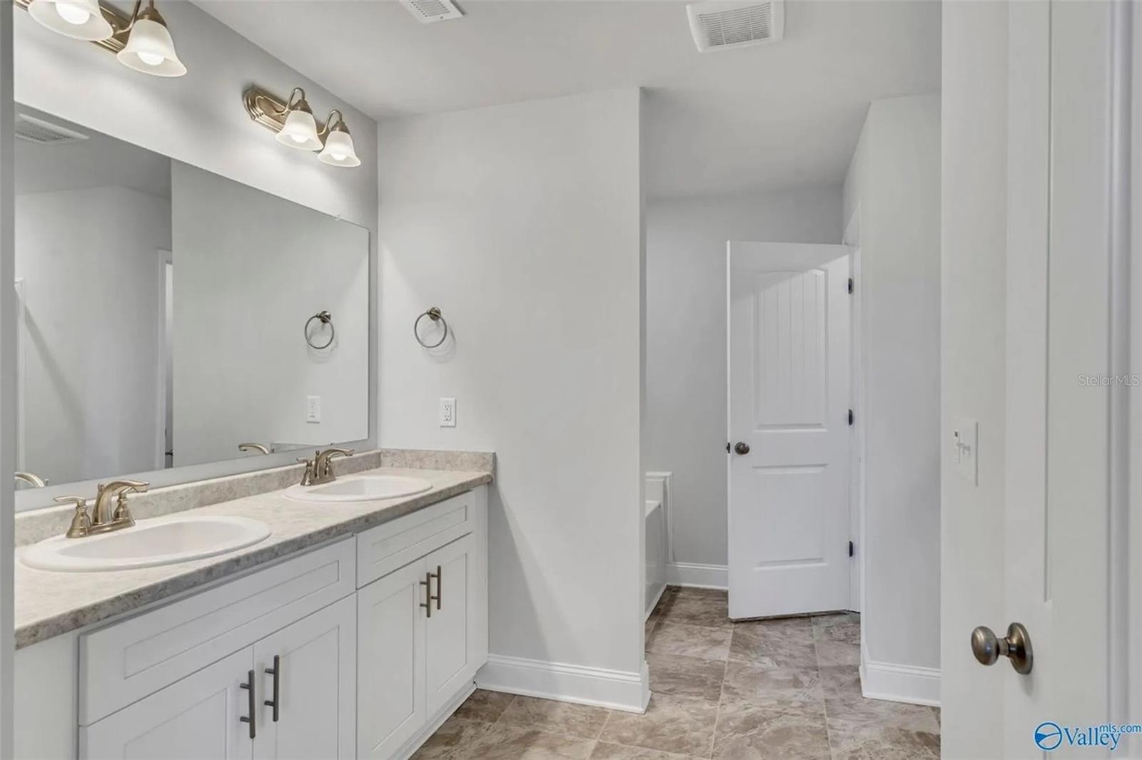 KIRKLAND FARMS PH 1 PB 39 PG 65 - Residential