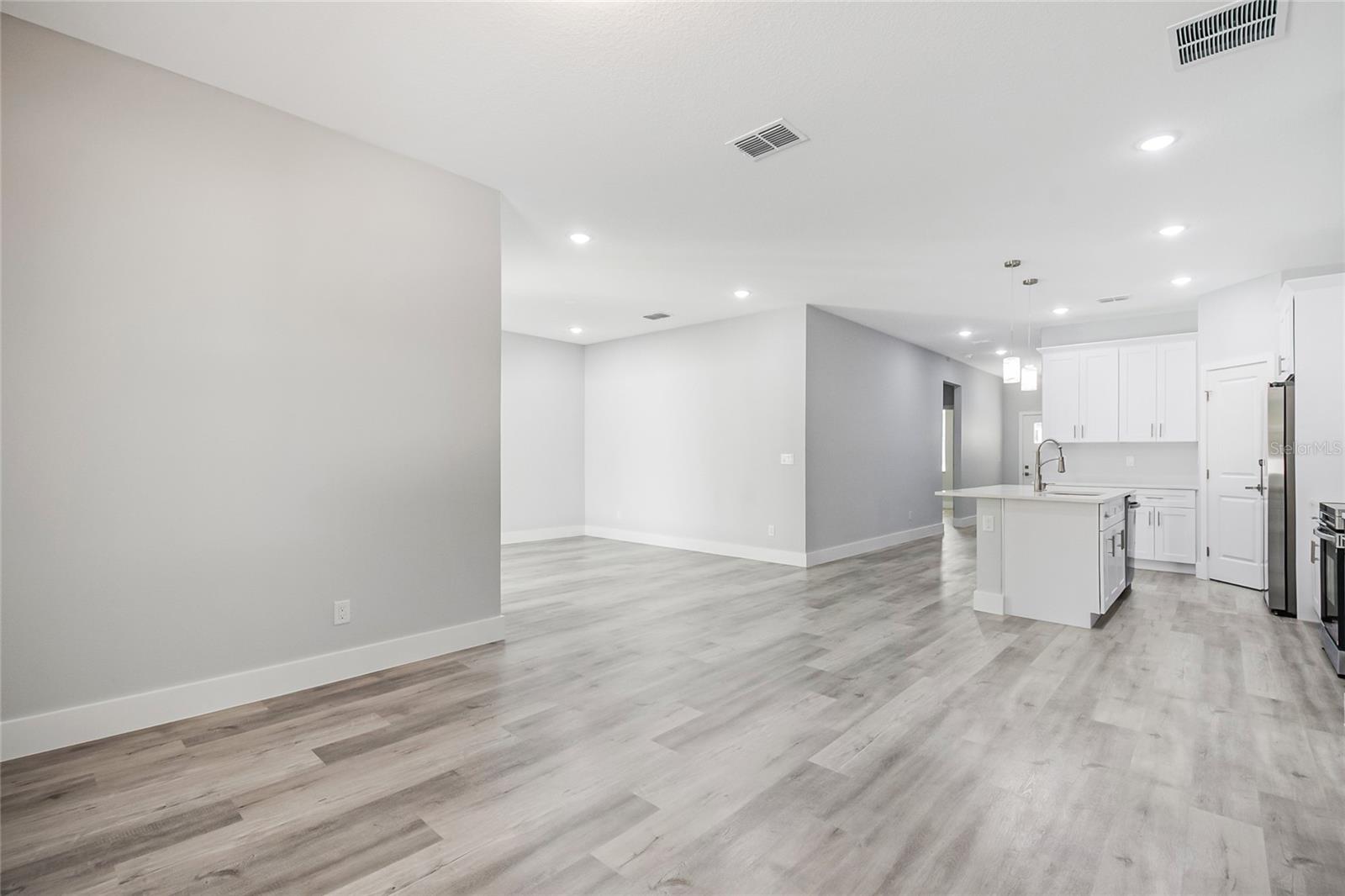 LAKE PIERCE HEIGHTS - Residential