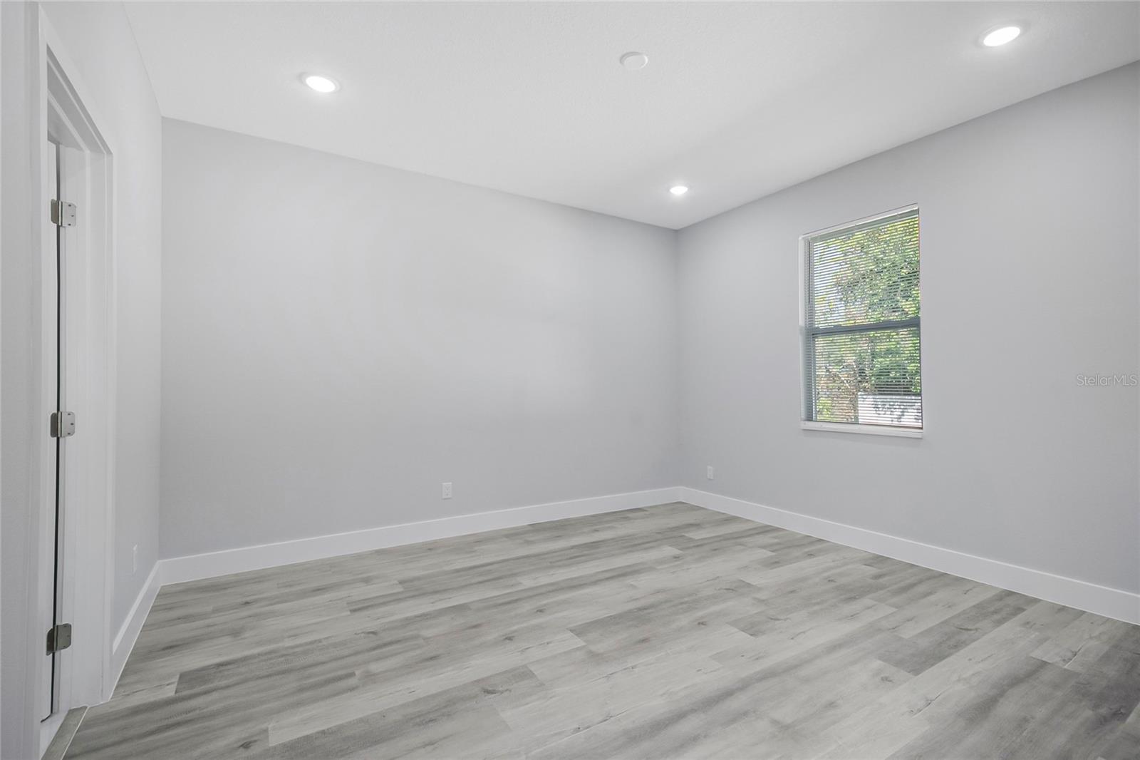 LAKE PIERCE HEIGHTS - Residential