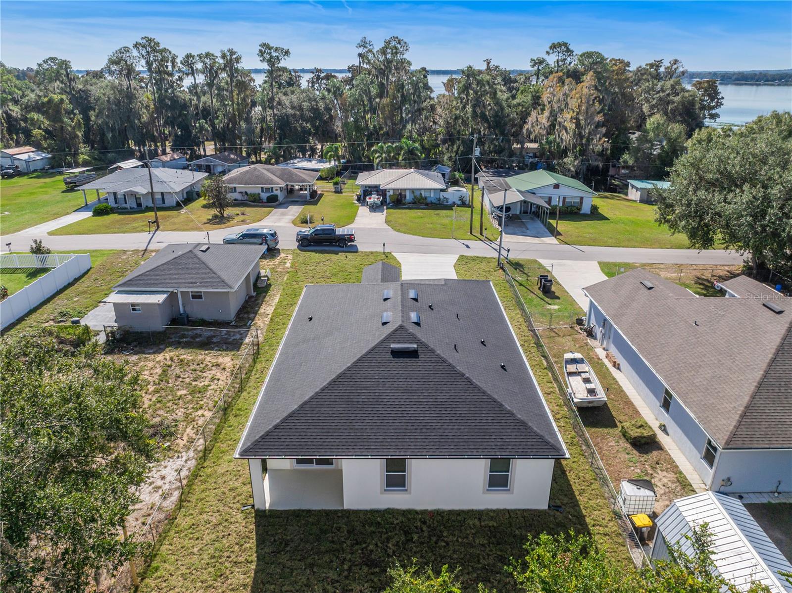 LAKE PIERCE HEIGHTS - Residential