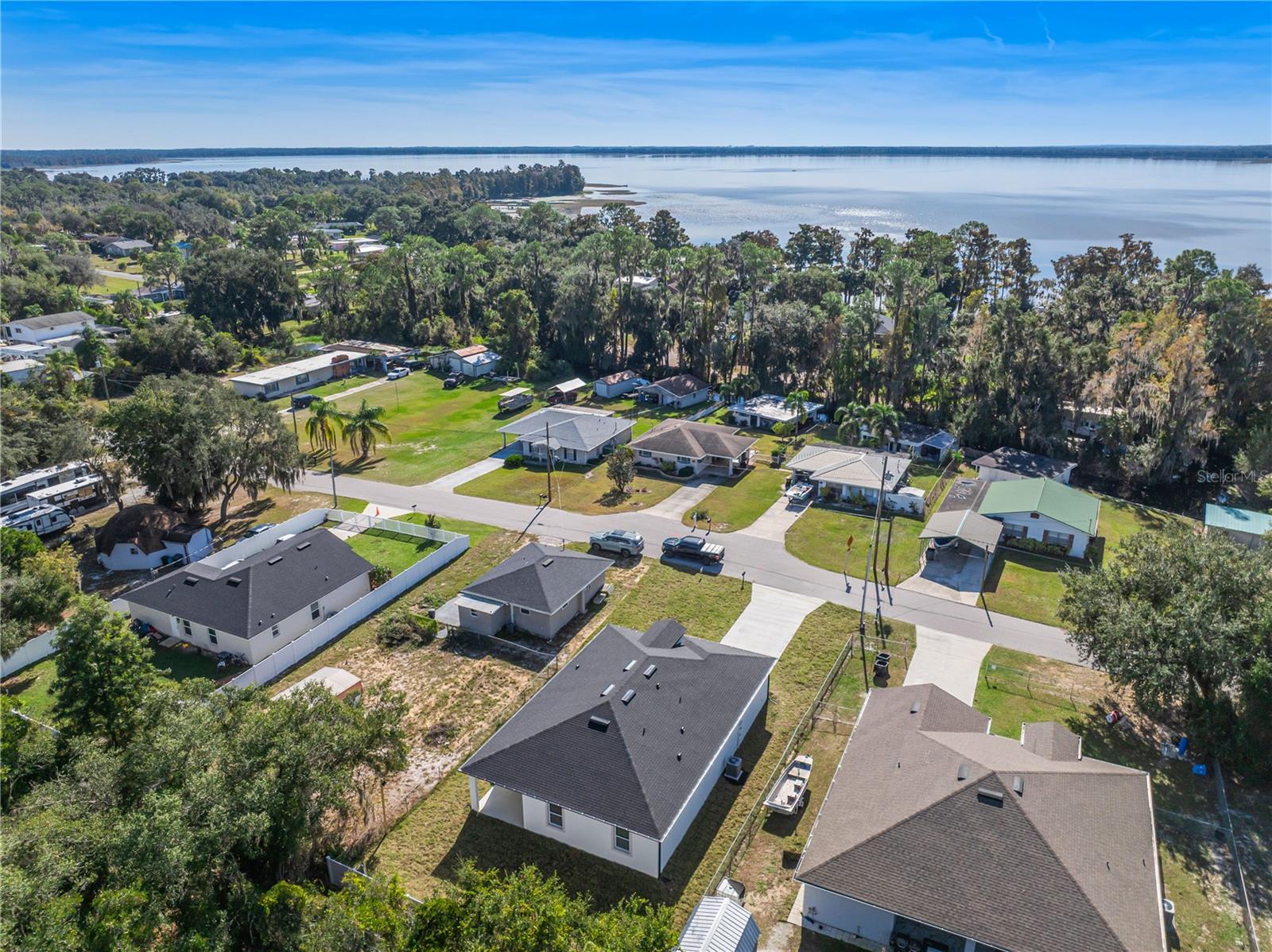 LAKE PIERCE HEIGHTS - Residential