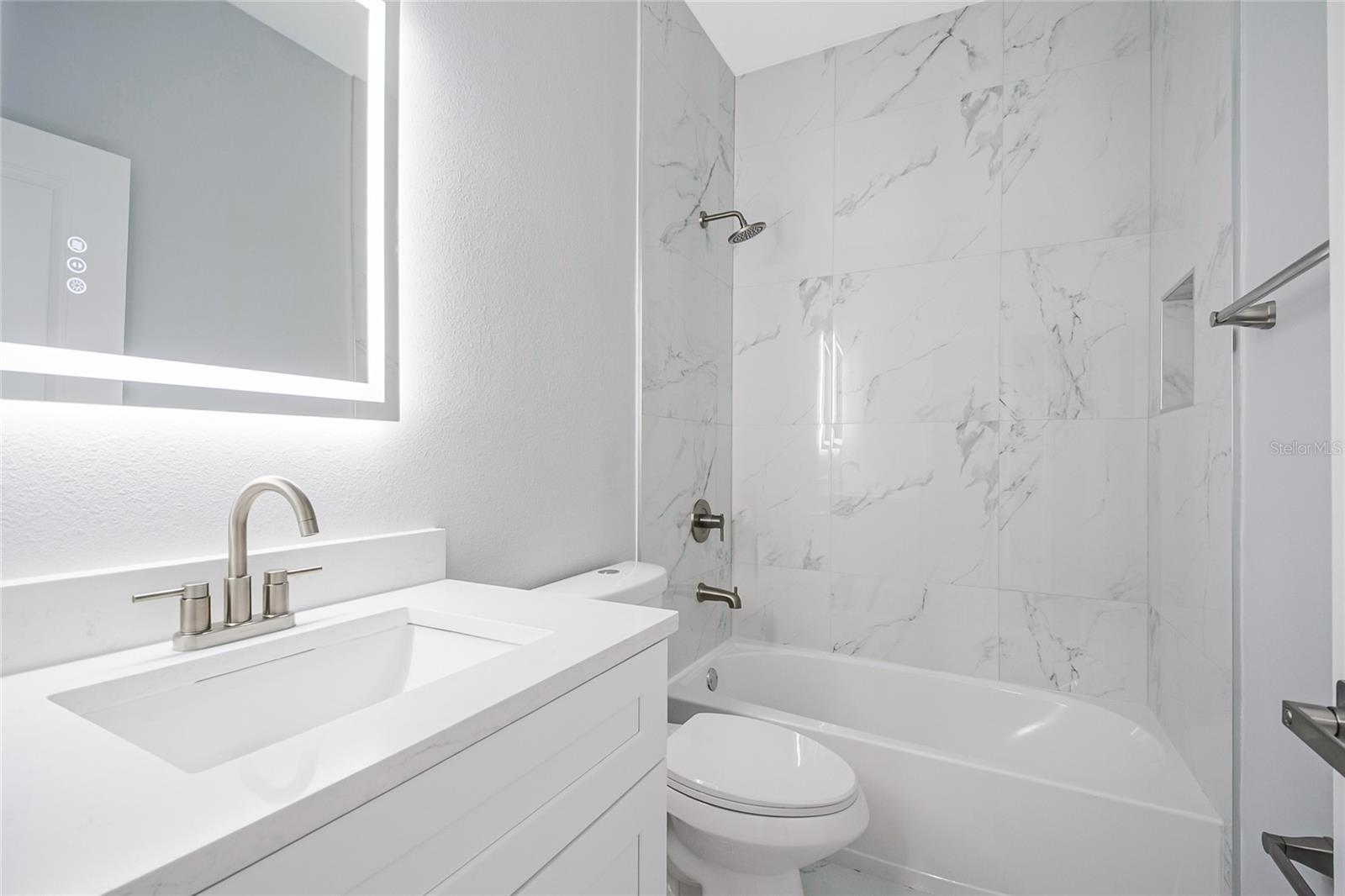 LAKE PIERCE HEIGHTS - Residential