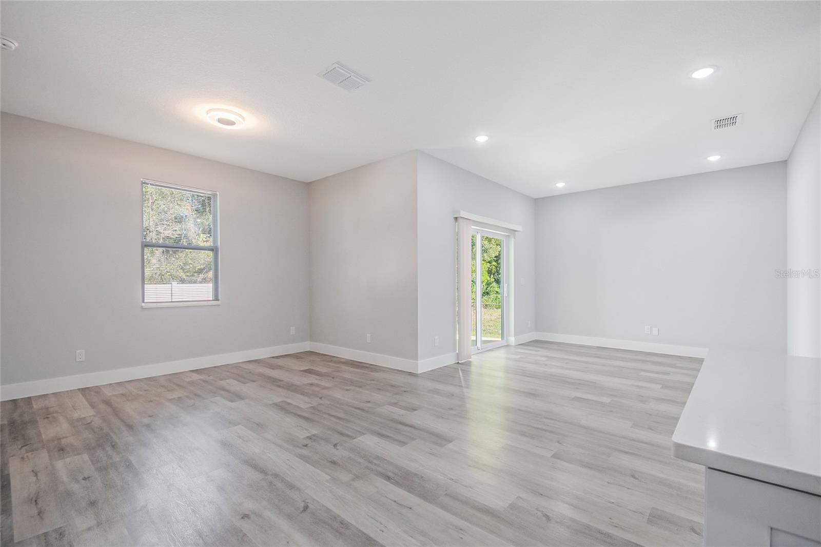 LAKE PIERCE HEIGHTS - Residential