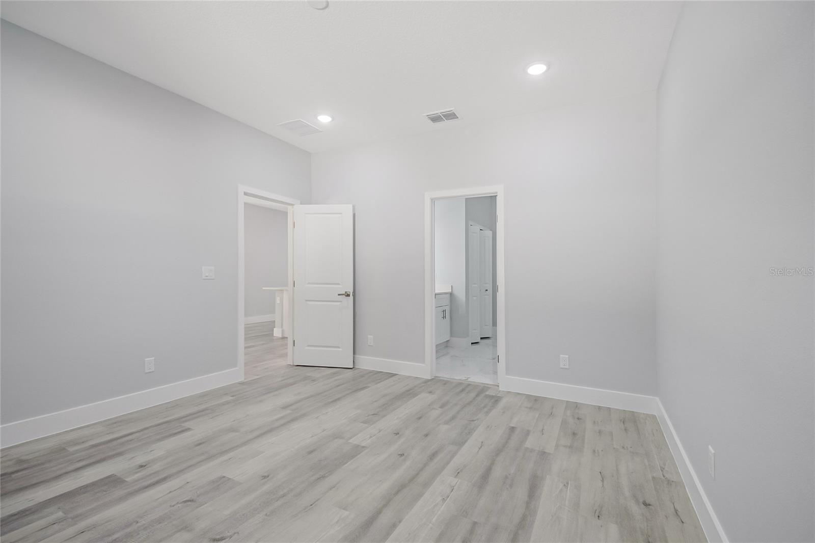 LAKE PIERCE HEIGHTS - Residential