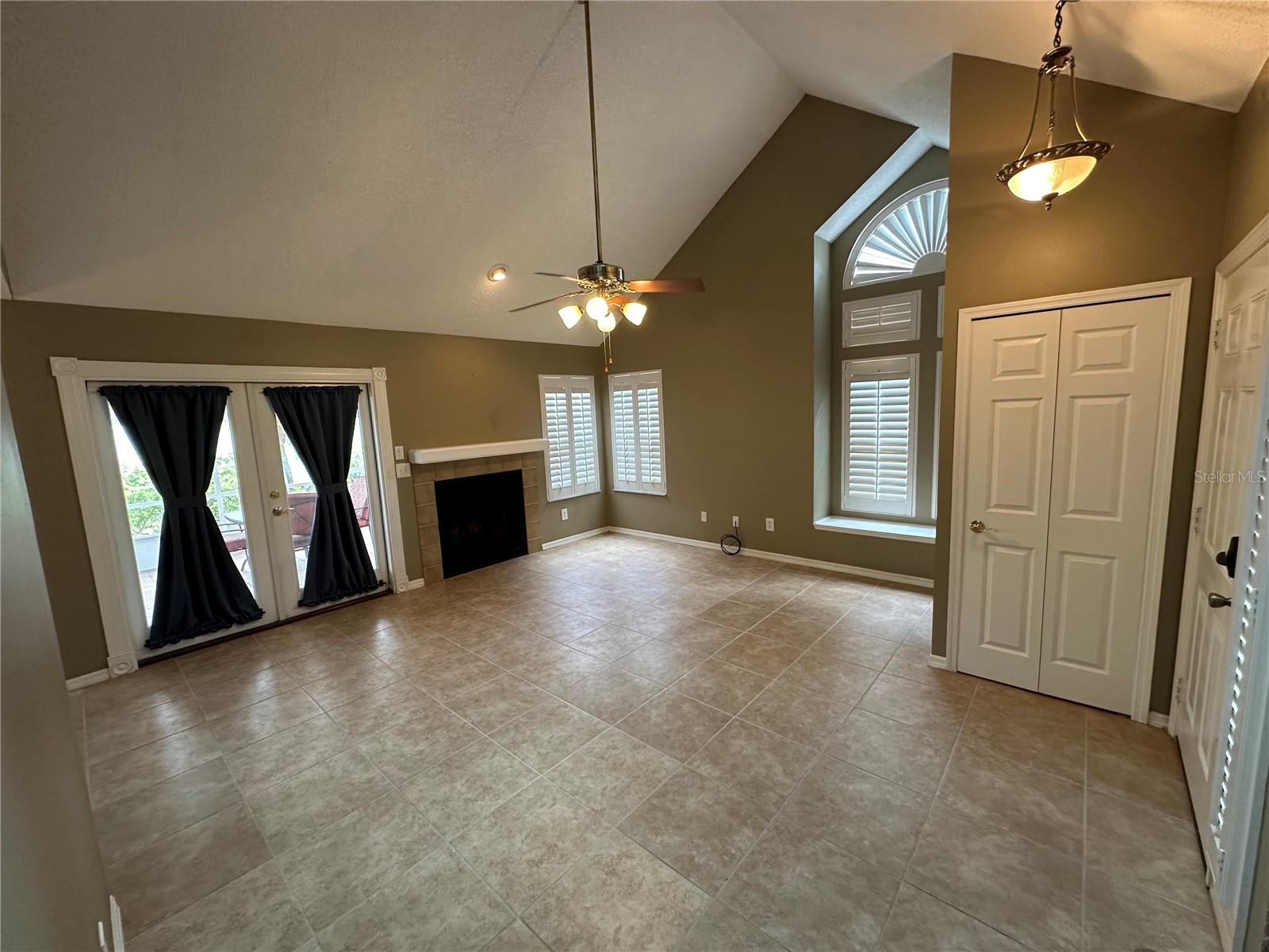 3837 HOLSTON WAY
