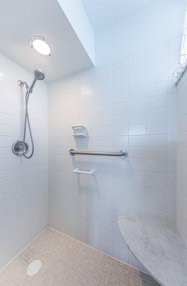 BAY ISLAND GROUP 1 - Residential