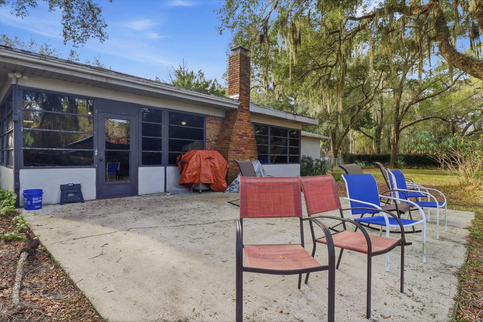 CRYSTAL MANOR UNIT 02 - Residential