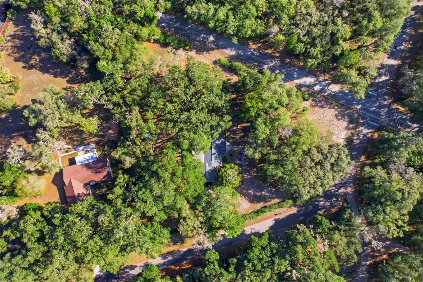 CRYSTAL MANOR UNIT 02 - Residential