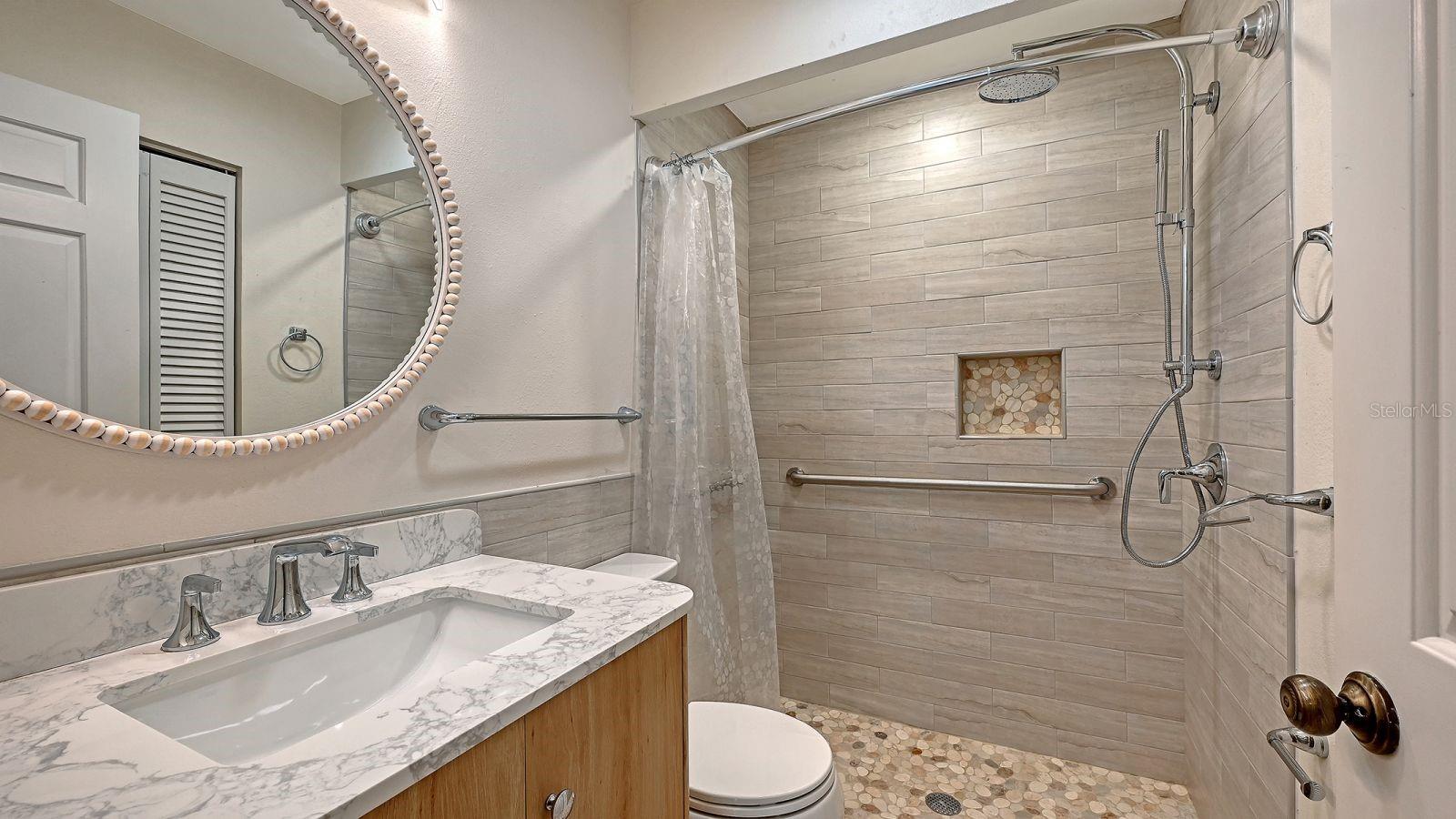 OAK FOREST VILLAS - Residential