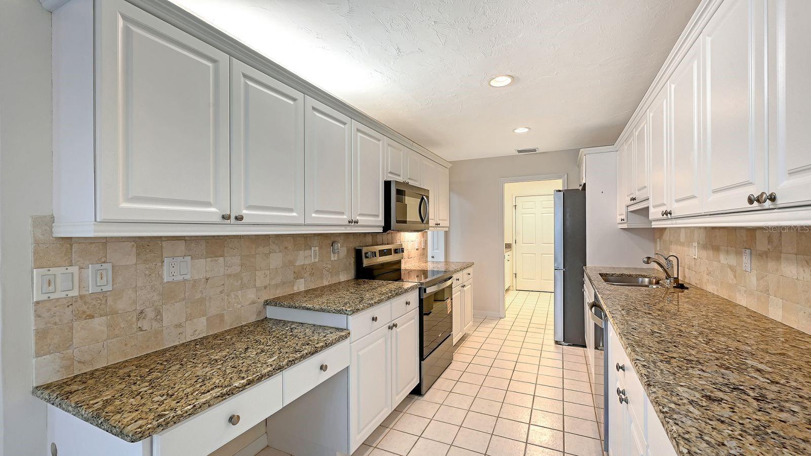 OAK FOREST VILLAS - Residential