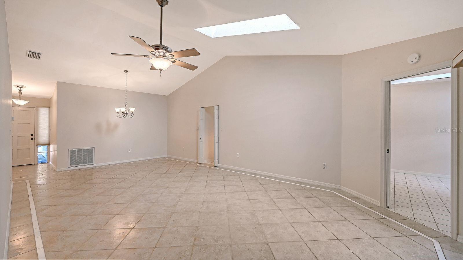 OAK FOREST VILLAS - Residential