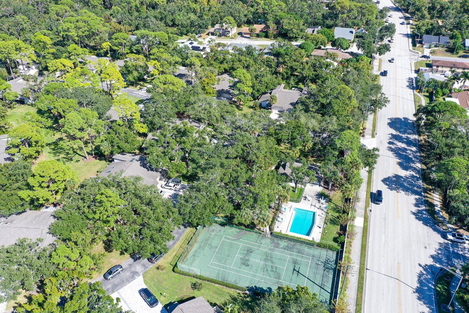 OAK FOREST VILLAS - Residential