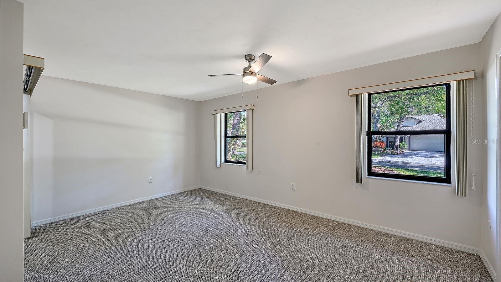 OAK FOREST VILLAS - Residential