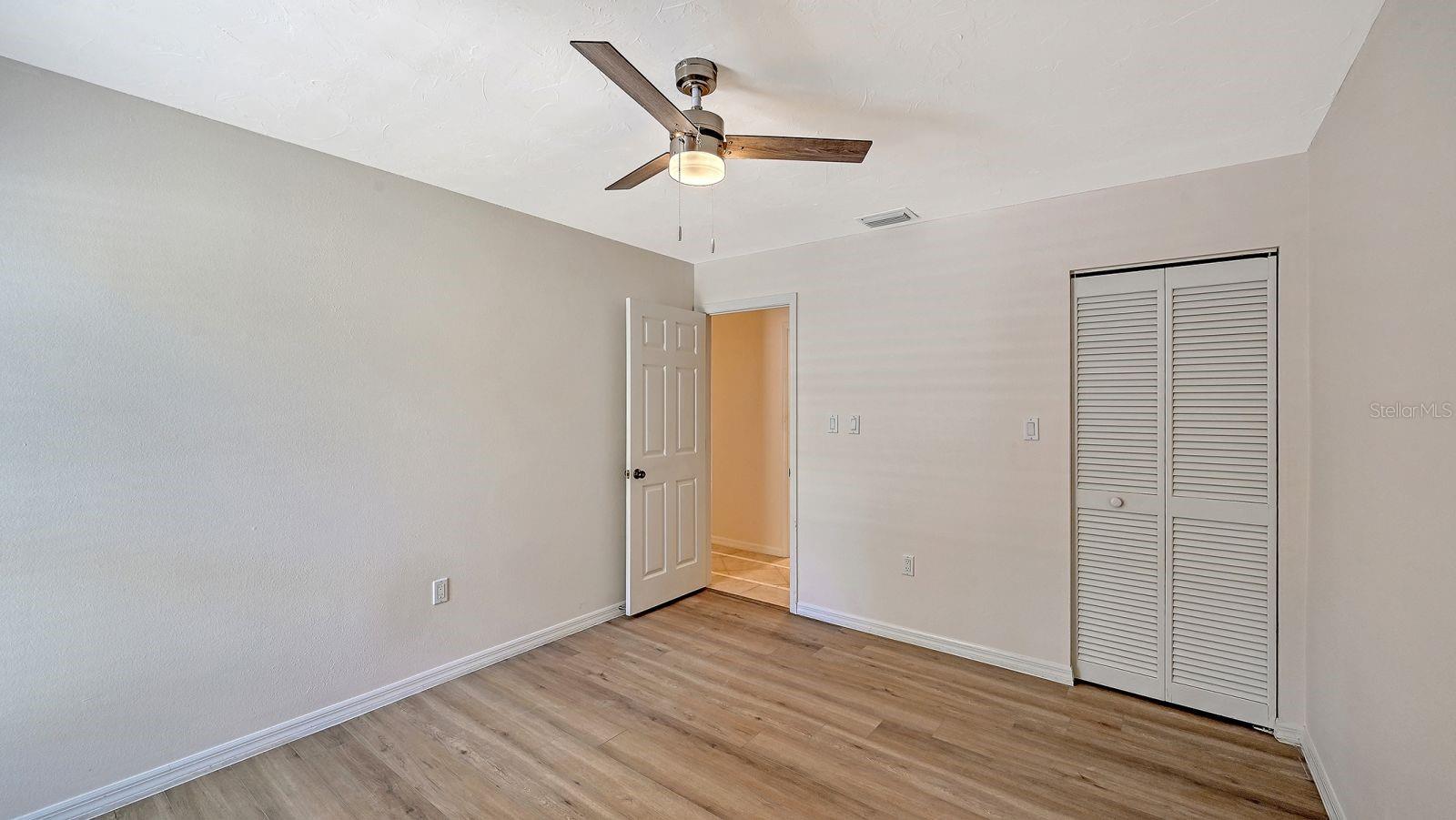 OAK FOREST VILLAS - Residential