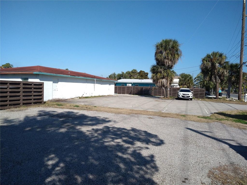 Photo of 13923 Old Dixie Highway, Hudson, FL 34667 (MLS # W7883108)