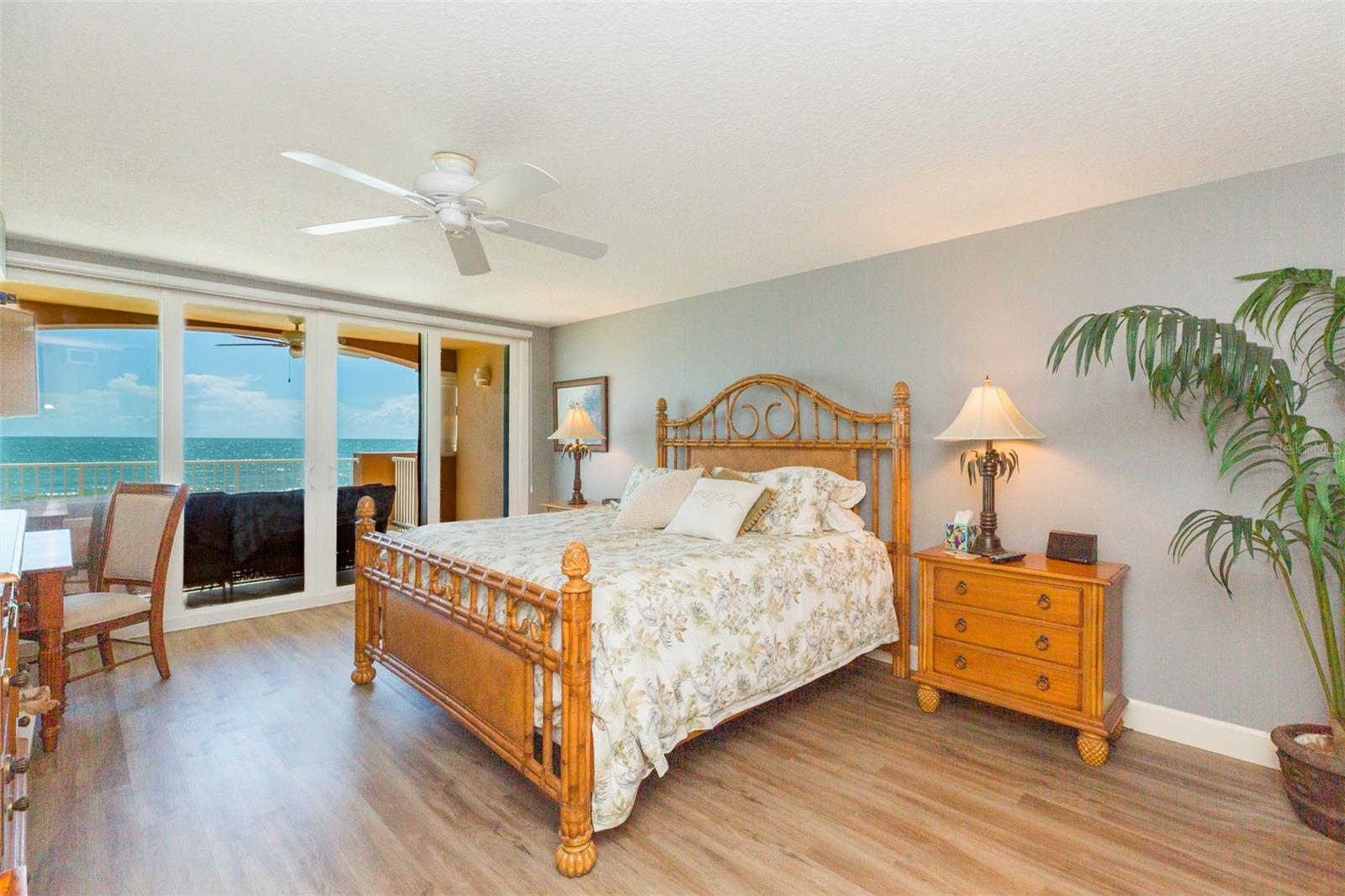 LA CONTESSA CONDO - Residential