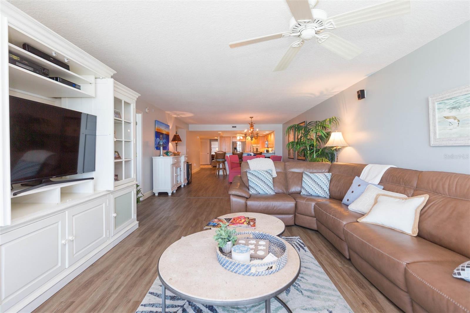LA CONTESSA CONDO - Residential
