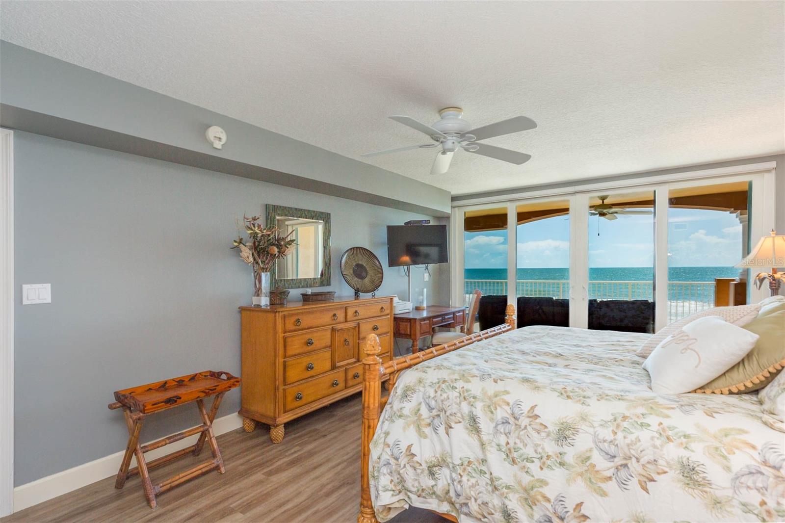 LA CONTESSA CONDO - Residential
