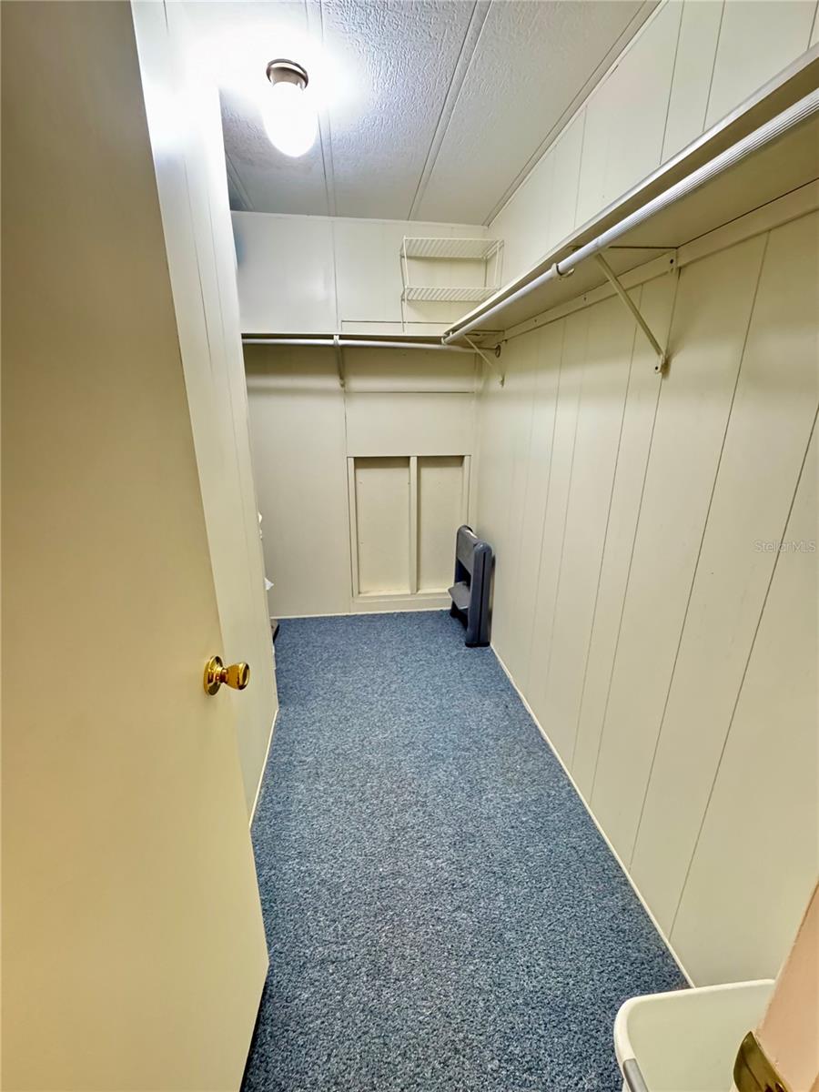 LAKE N GOLF ESTATES - Residential