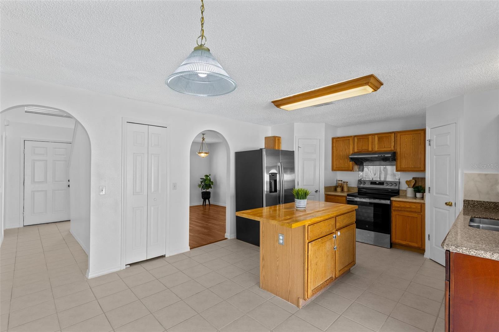 1316 HONEY ROAD