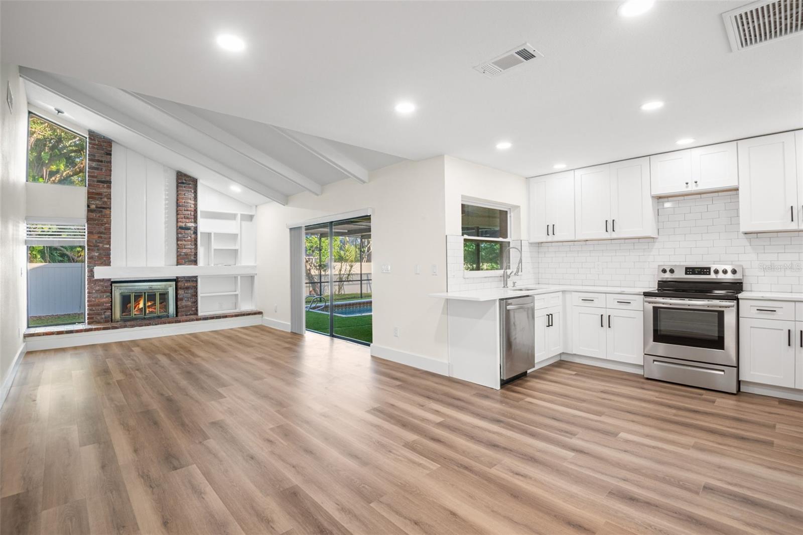 COUNTRYSIDE TR 55 - Residential Lease