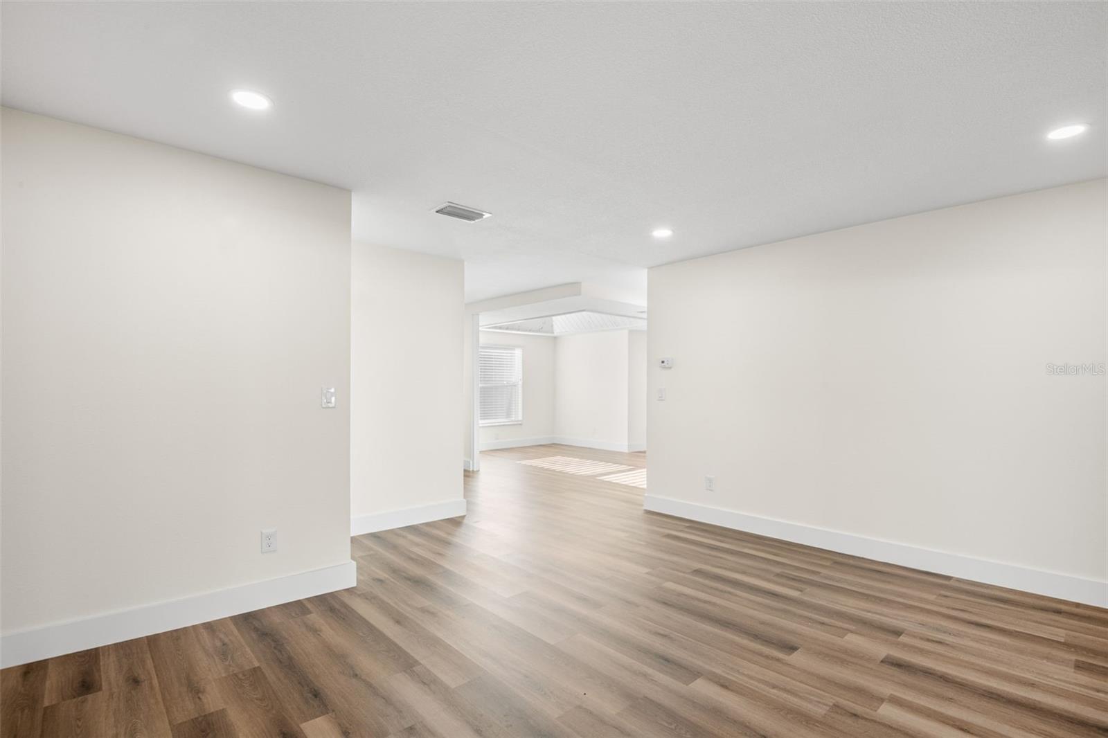 COUNTRYSIDE TR 55 - Residential Lease