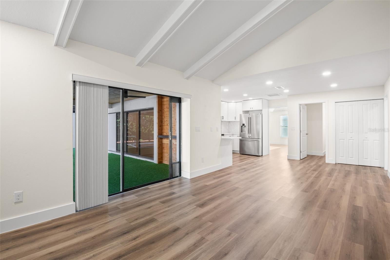 COUNTRYSIDE TR 55 - Residential Lease