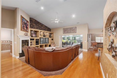 Tiny photo for 29 SE Ocale Way, Summerfield, FL 34491 (MLS # G5112256)