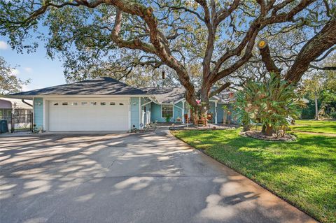 Photo of 1312 Grove Avenue, Tarpon Springs, FL 34689 (MLS # TB8496755)