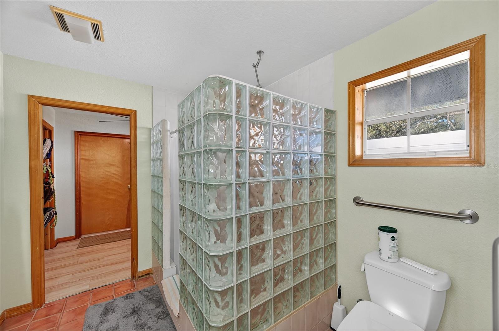 FAIRVIEW - Residential