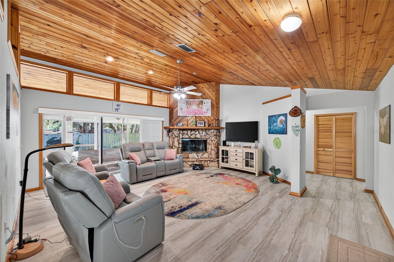 FAIRVIEW - Residential