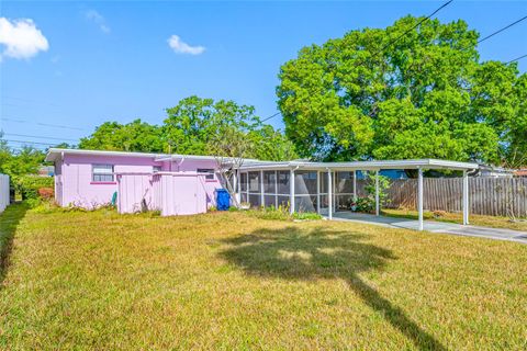 Photo of 2827 1st Street NE, St Petersburg, FL 33704 (MLS # TB8366395)